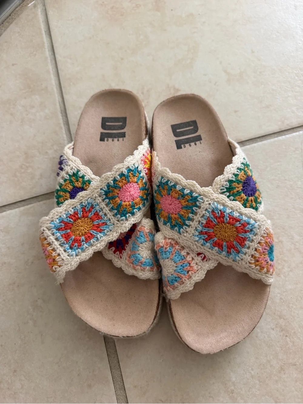 Beige Crochet Crossband Sandals - Multicolor Accents